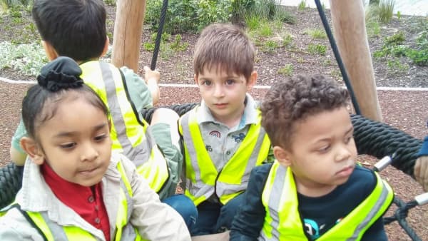 Chestnut Nursery Schools News Image - Gascoigne Visits the Park