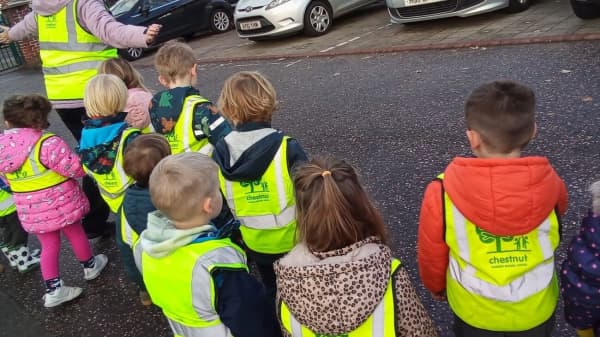 Chestnut Nursery Schools News Image - Road Safety at Sewell Park