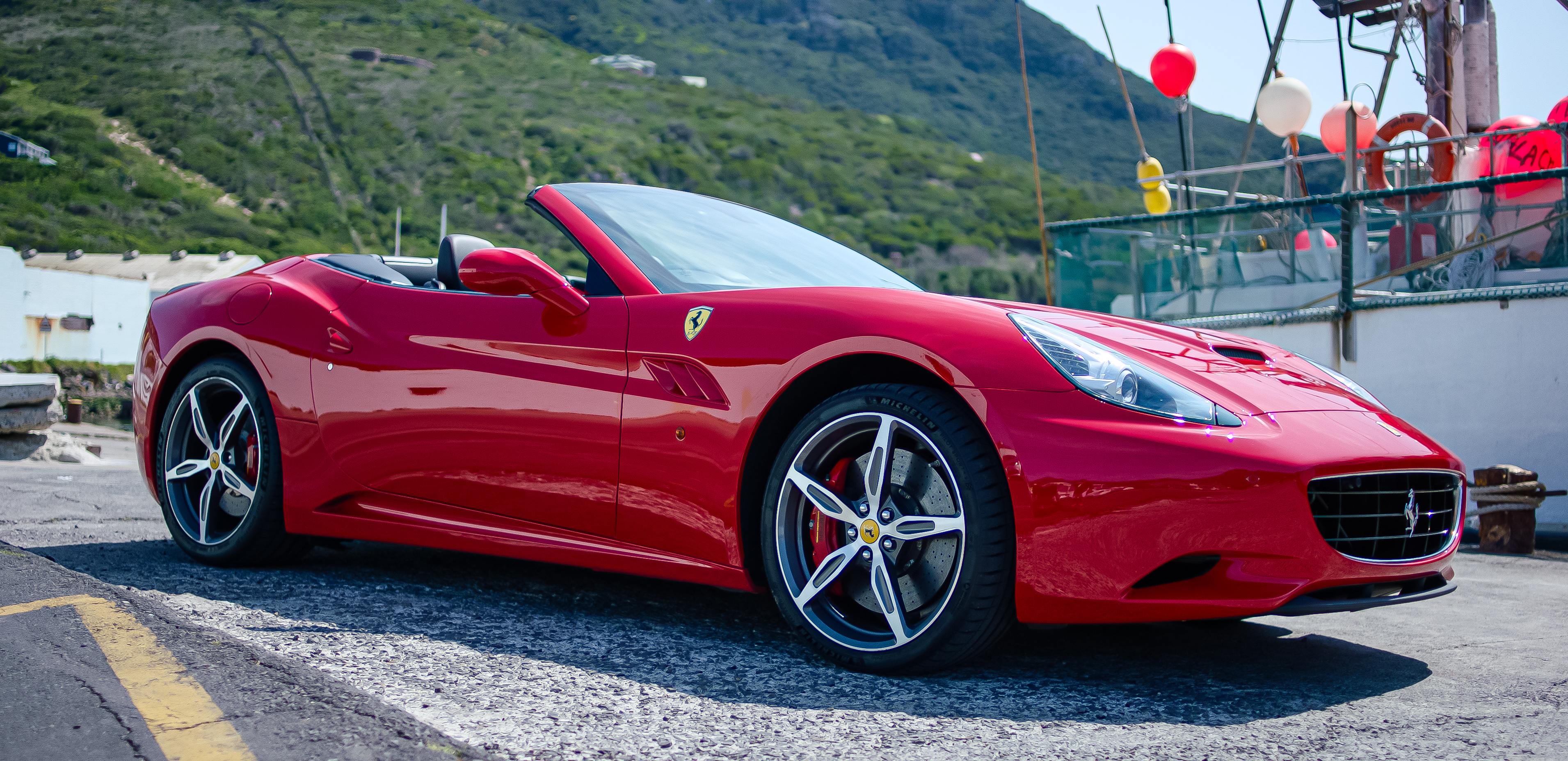 FERRARI California