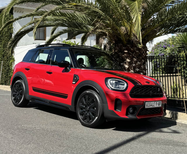 undefined Countryman S 2000