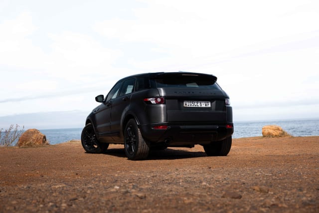 undefined Evoque  2200