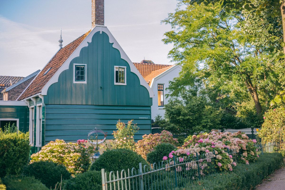 Zaanse Schans: Discover Dutch Windmills