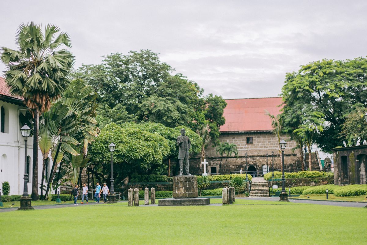 Postcards from Manila