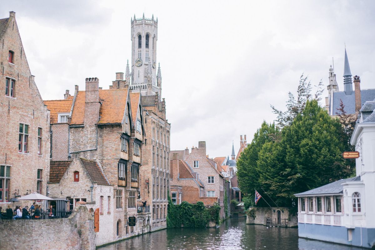 Bruges City Guide + Tips on Buying Chocolate