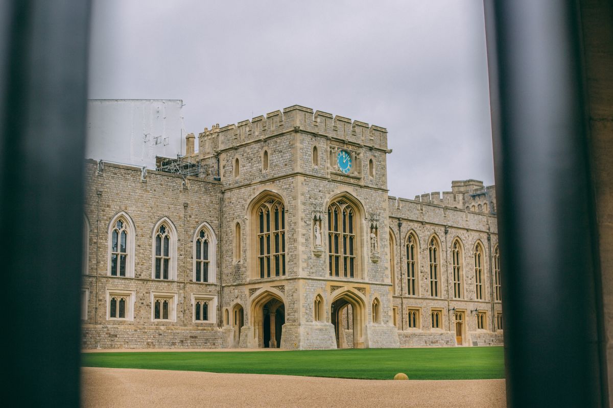 Romantic Day Trip from London: Visiting Windsor Castle