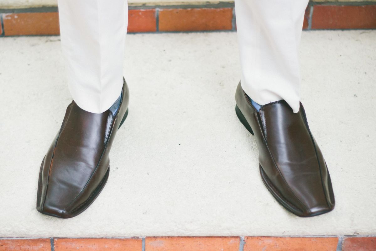 What to Wear to a Beach Wedding for Men