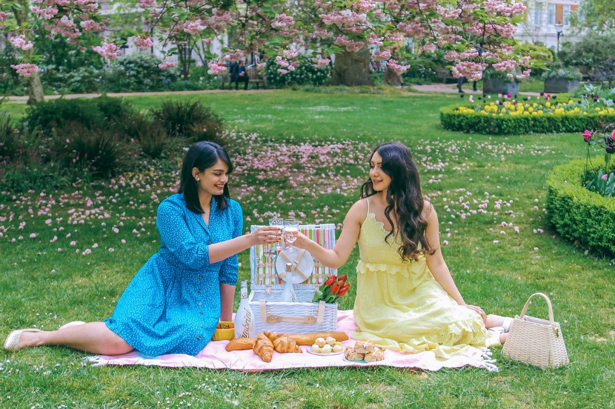 Summer Picnic Essentials: The Eco-Friendly Guide
