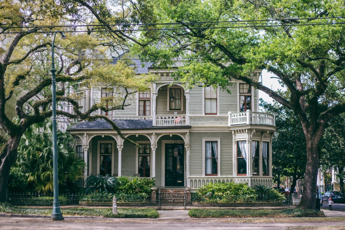 Photo Walk through Garden District, New Orleans