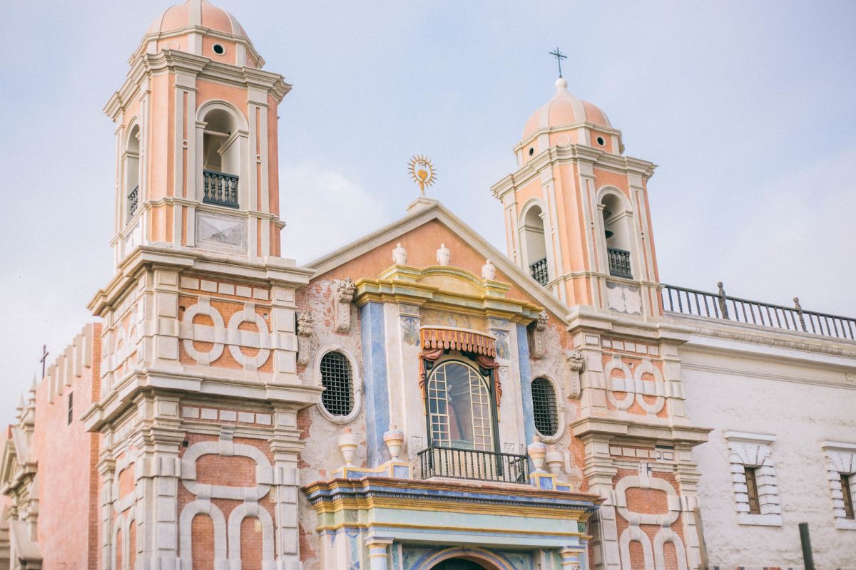 9 Unforgettable Travel Experiences in Lima, Peru