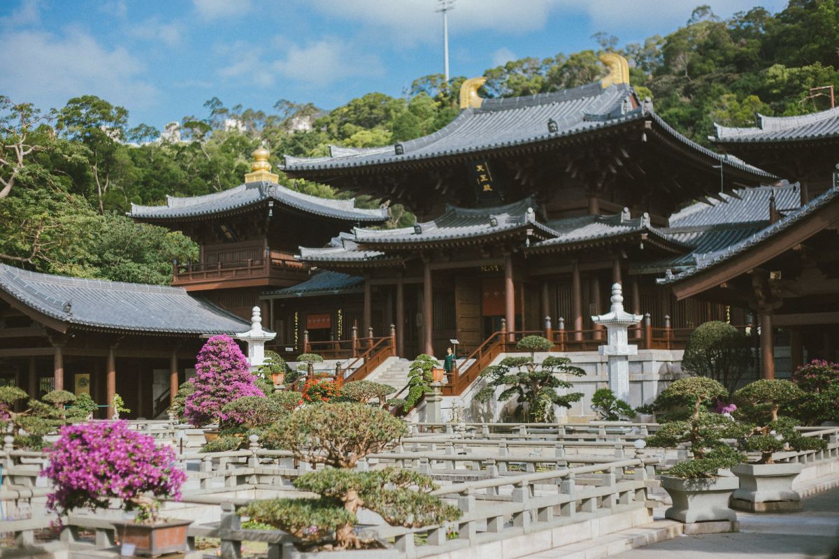 Chi Lin Nunnery and Nan Lian Garden