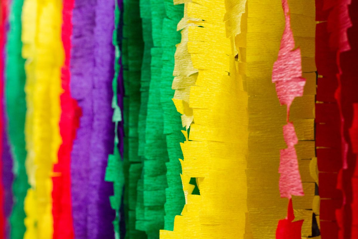 DIY Fringed Streamer Backdrop