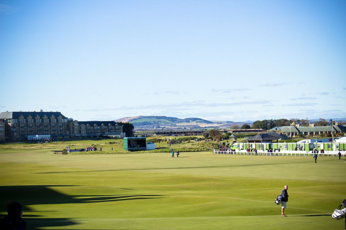 An Afternoon at the Alfred Dunhill Tournament