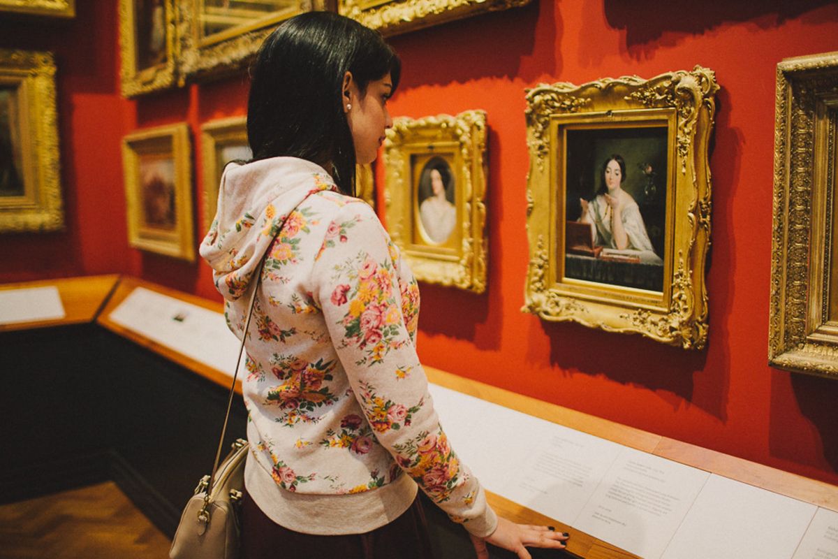 Victoria & Albert Museum with Art Feeds