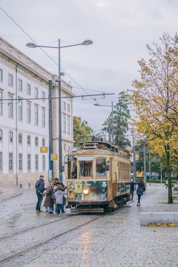 Guide to Porto: and a Portuguese Aperitif Recipe