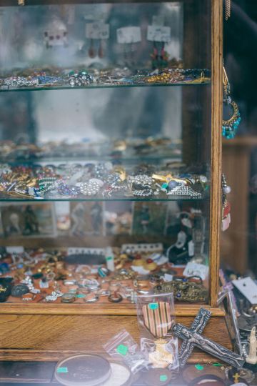 Bruges City Guide + Tips on Buying Chocolate