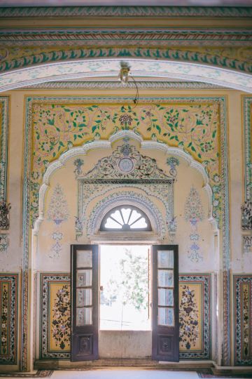 Jaipur with Swiss line