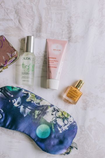 Gifts for Travelers: Holiday Gift Guide