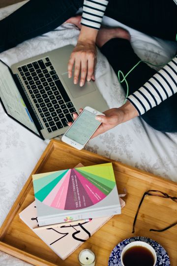 The Creative Process Behind C&É