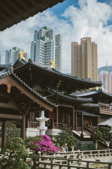 Chi Lin Nunnery and Nan Lian Garden