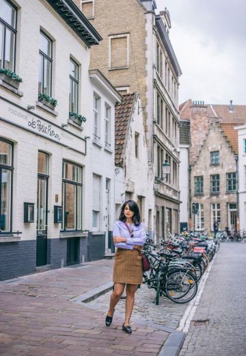 Bruges City Guide + Tips on Buying Chocolate Cover Image