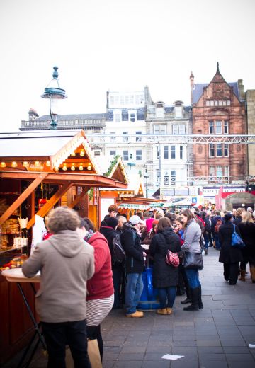 Unique Things to do at the Edinburgh Christmas Markets Cover Image