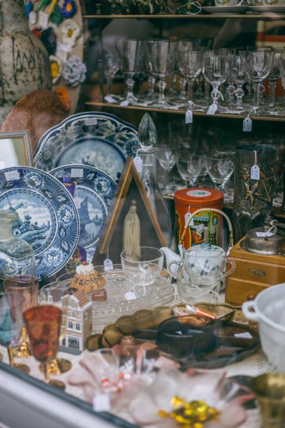 Bruges City Guide + Tips on Buying Chocolate