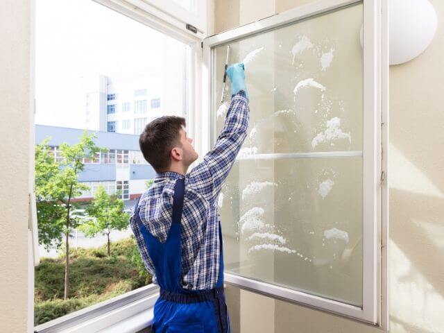How to clean windows?