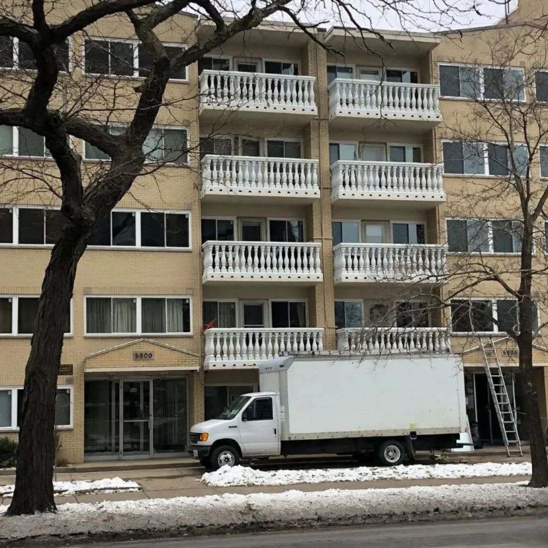 Apartment Window Installation in Chicago, Illinois