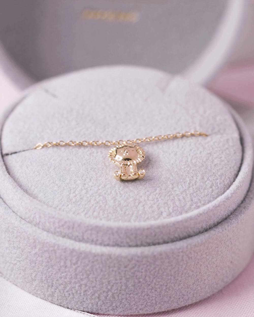 NOA Mini-18kt Yellow Gold & Diamond Lion Bracelet | Childrensalon