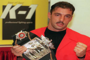 Boxer Andy Hug mit Auszeichnung