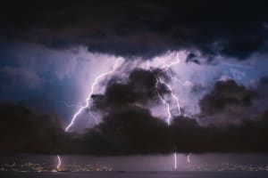 Das Bild zeigt ein heftige Gewitter
