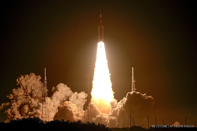 Die neue Mondrakete der NASA startet am Mittwoch, dem 16. November 2022, von der Startrampe 39B im Kennedy Space Center in Cape Canaveral, Florida.