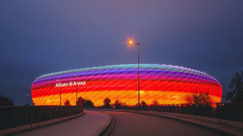 Das Bild zeigt die Allianz Arena