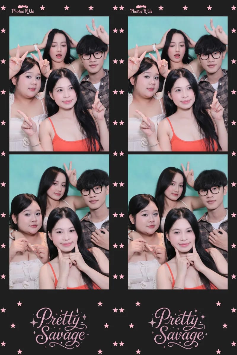 Photos R Us school uniform photostrip