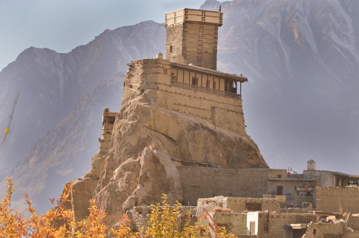 Explore-Altit-Fort-With-Chkar