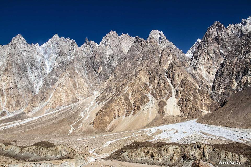 Summit-Batura-Glacier-with-Chkar-Tour-Guide
