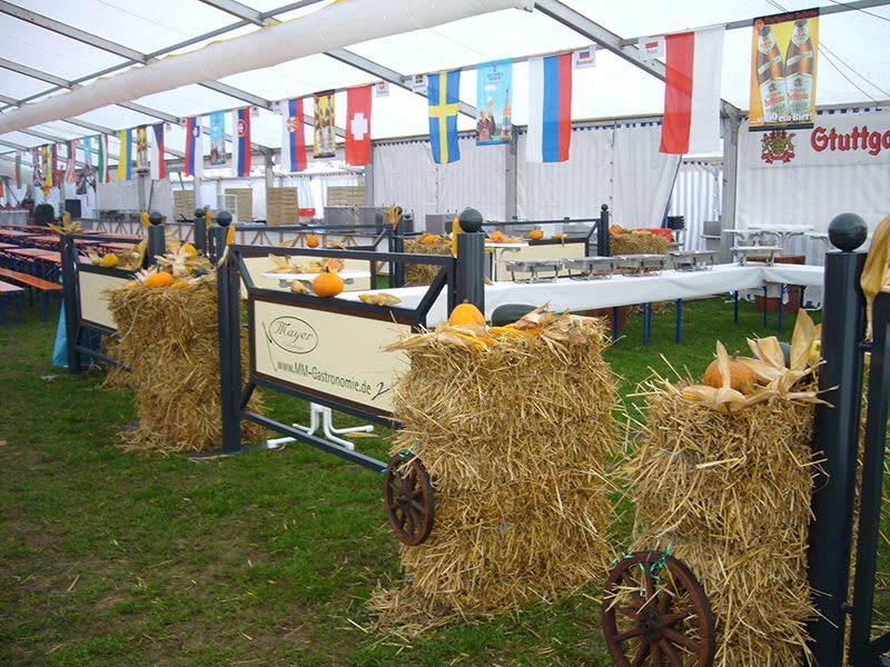 Oktoberfest Catering Mayer Herbstdeko