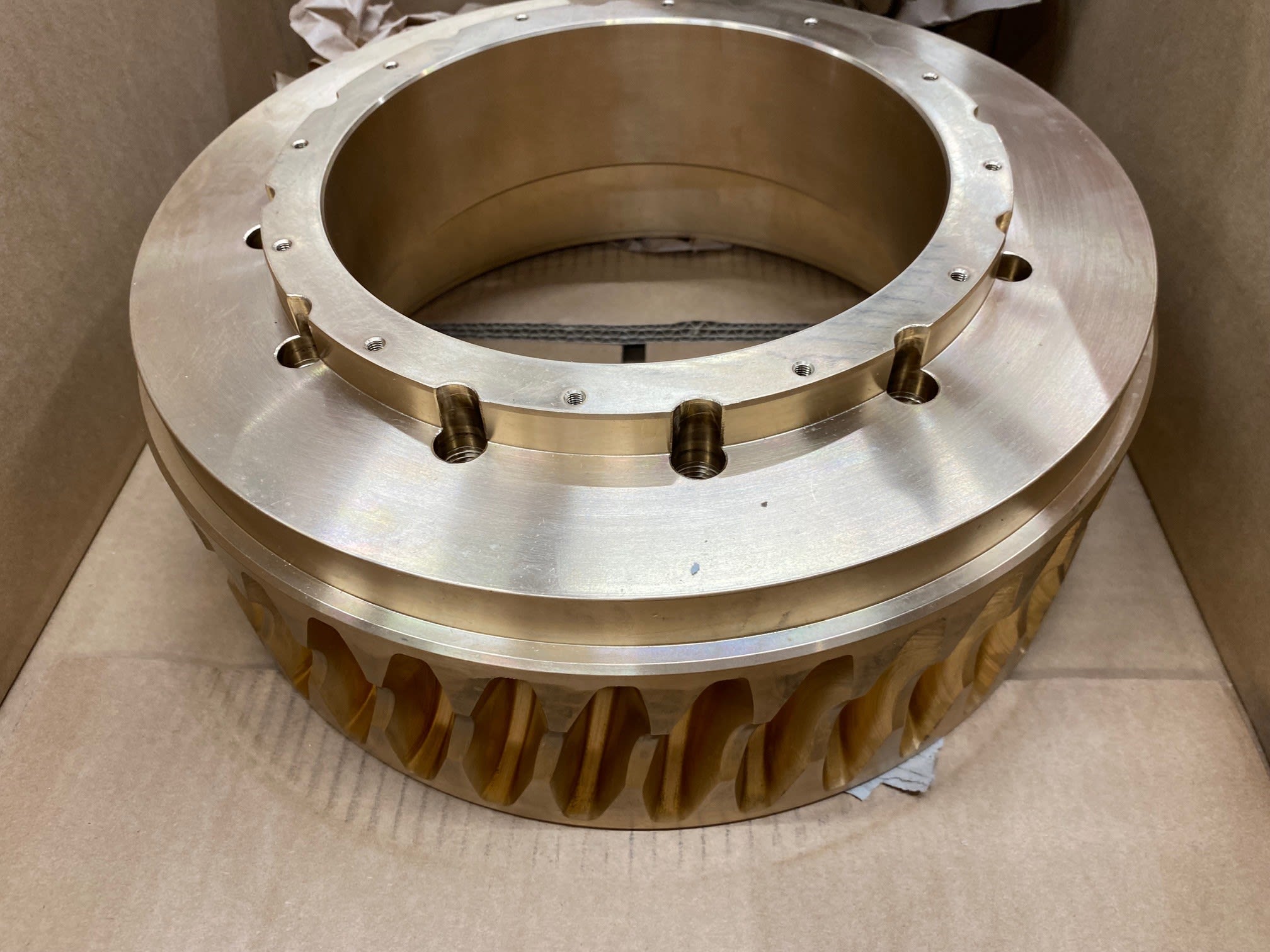 Schneckenrad aus Messing - GROB GmbH Antriebstechnik