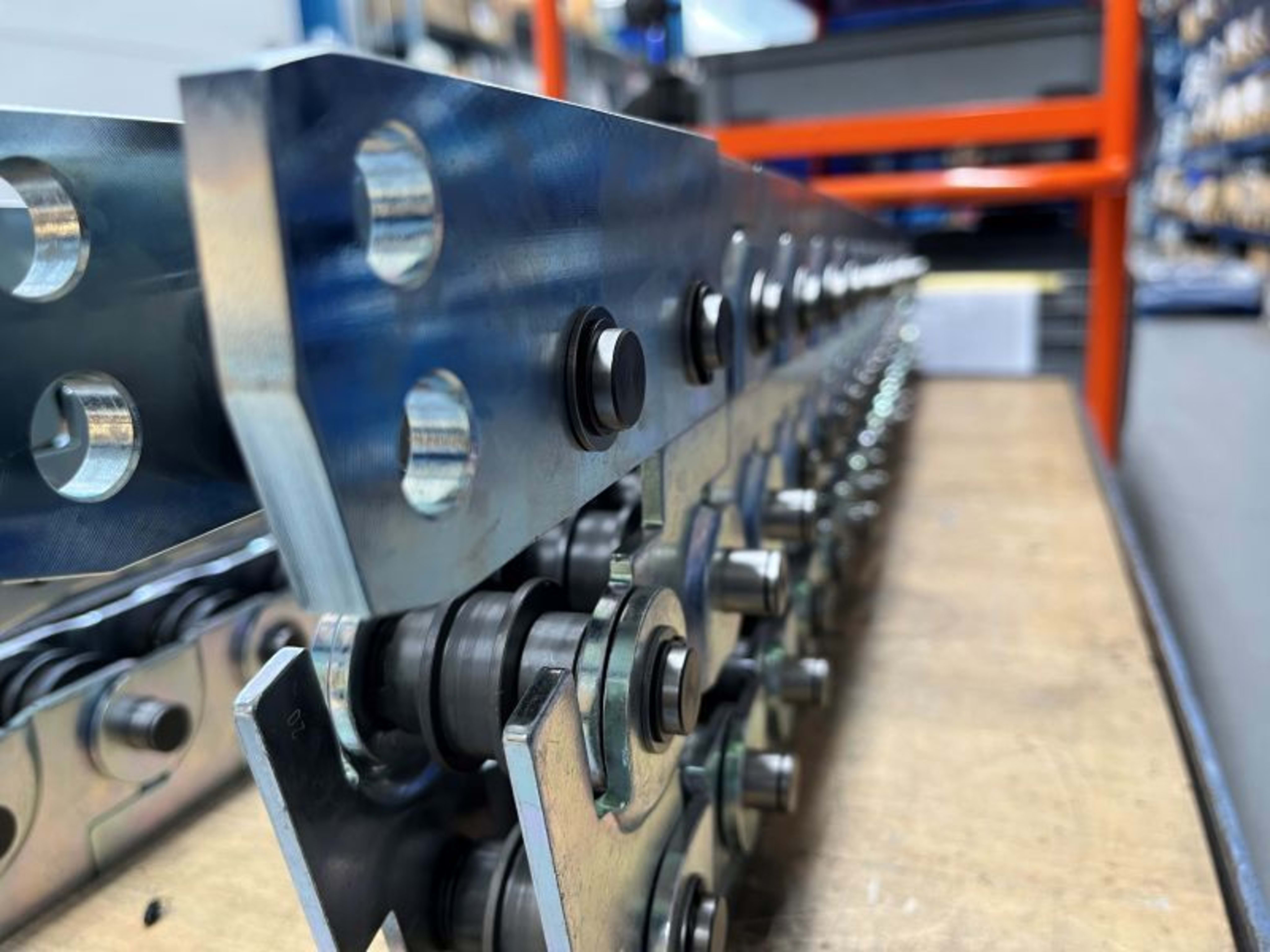 Linear Chain - GROB GmbH Antriebstechnik