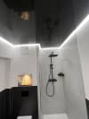 Schwarz Hochglanz mit LED