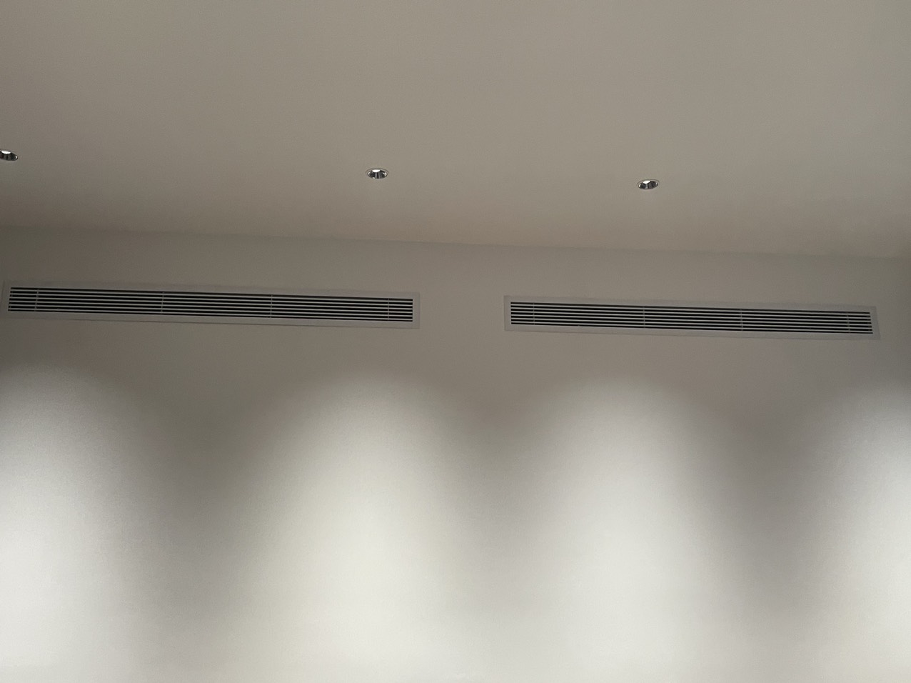 Thầu thi công hệ thống Điều hòa giấu trần nối ống gió cho không gian cần sang trọng