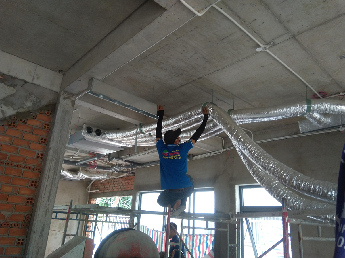 Thi công Máy lạnh giấu trần có những ưu thế vượt trội gì? dành cho những không gian nào?