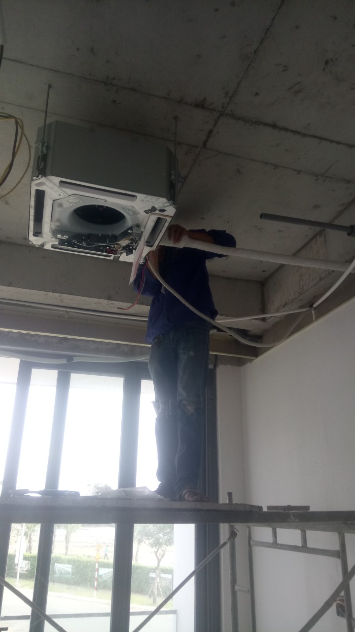 Thi công Máy lạnh giấu trần DAIKIN/PANASONIC nối ống gió uy tín cho chủ đầu tư Q1