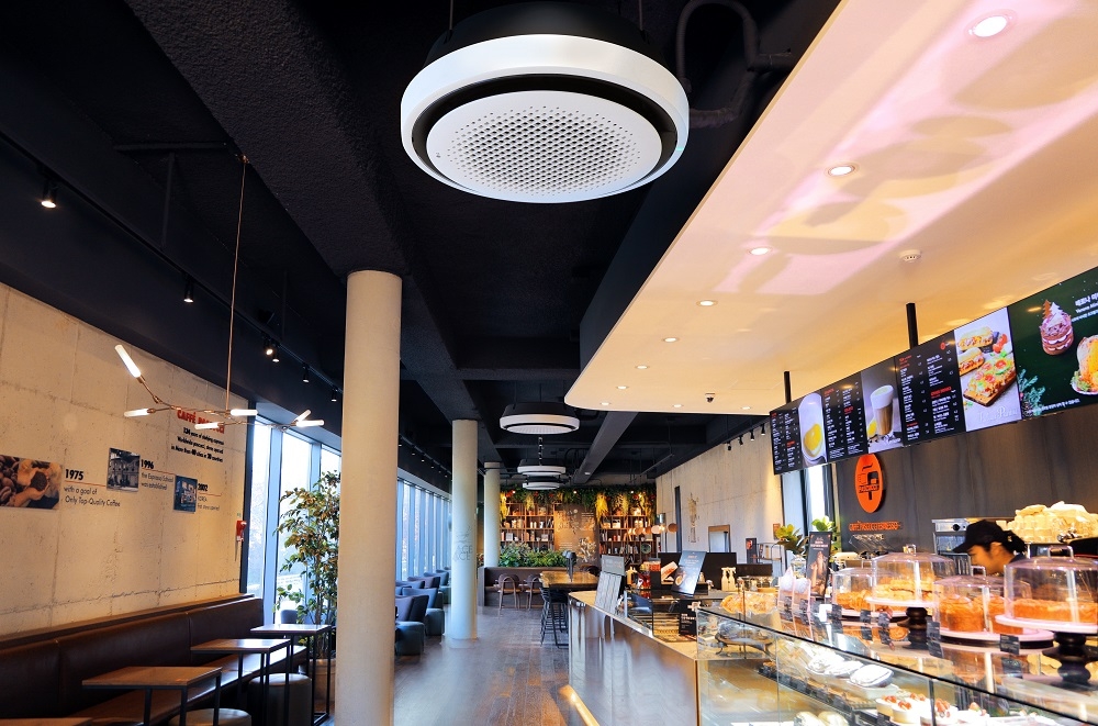 Thi công Máy lạnh âm trần LG Inverter hướng thổi tròn với Luồng gió linh hoạt