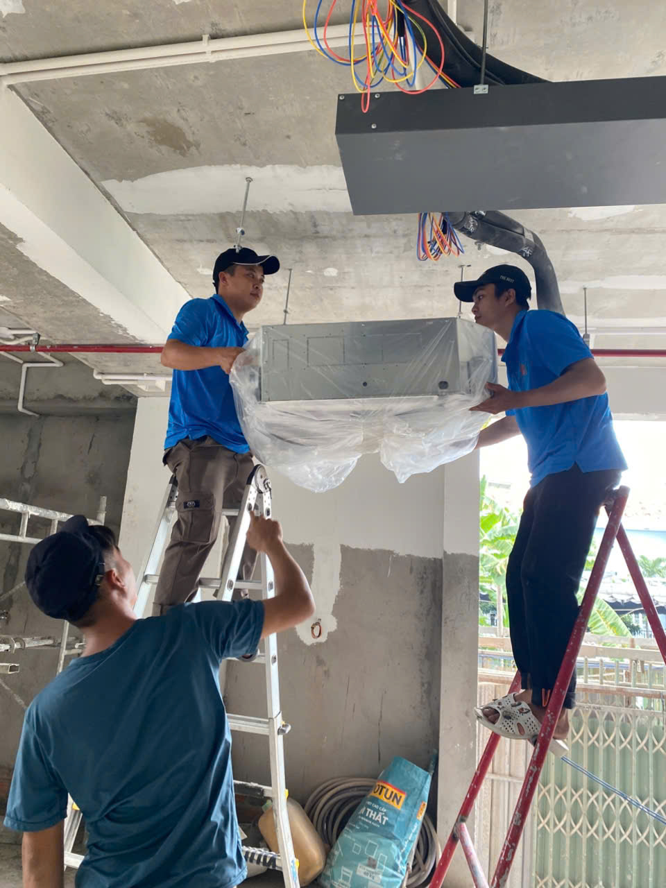 Máy Lạnh Âm Trần Daikin Bền Bỉ, Tiết Kiệm Điện Cho Công Trình Lớn