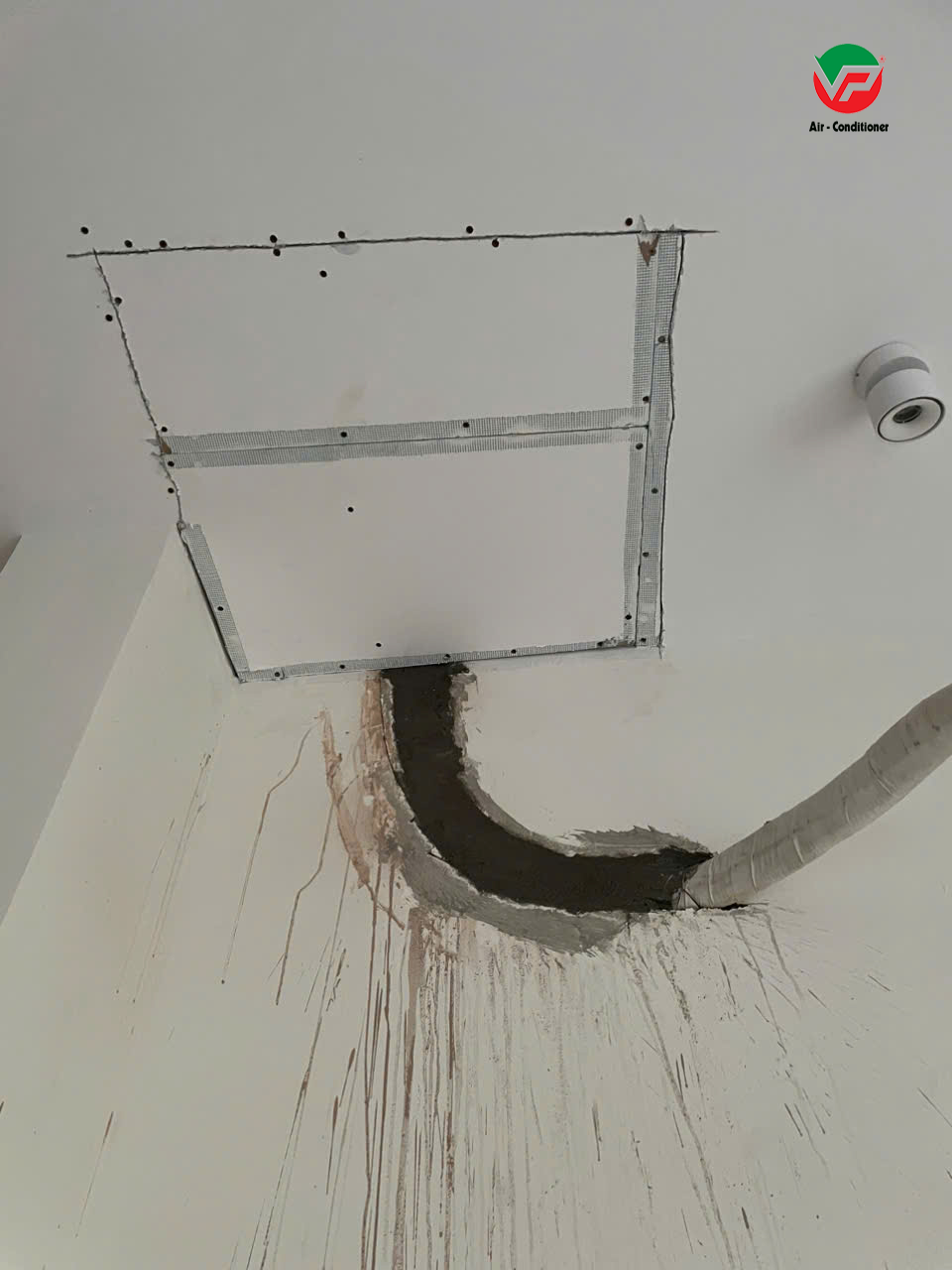 Thi công ống đồng máy lạnh âm tường đúng kỹ thuật cần đảm bảo những tiêu chí nào?