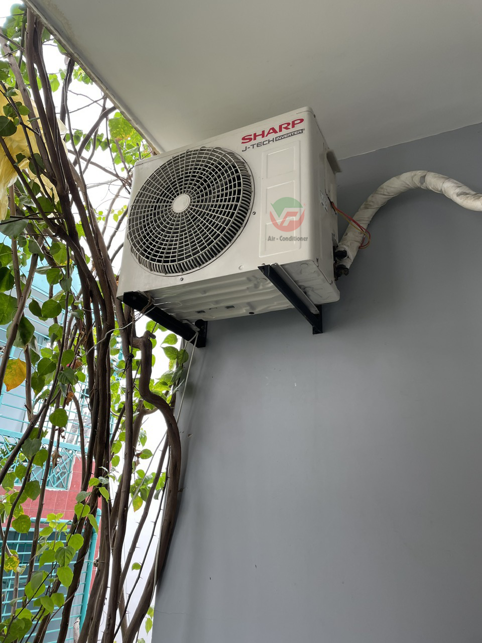 Nguồn hàng Chuyên bán Máy lạnh treo tường SHARP công suất 2HP chính hãng 100%