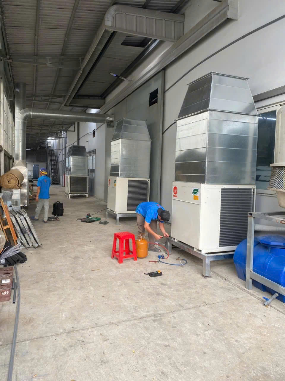 Lắp Đặt Máy Lạnh Tủ Đứng Đặt Sàn Trane – Tư Vấn Công Suất, Khảo Sát Miễn Phí