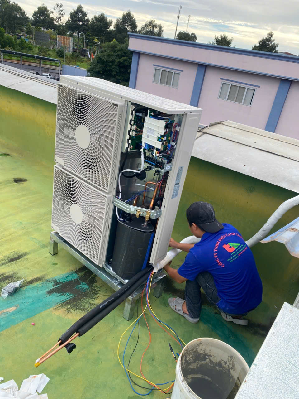 Lắp Đặt Máy Lạnh Tủ Đứng Samsung Tận Nơi