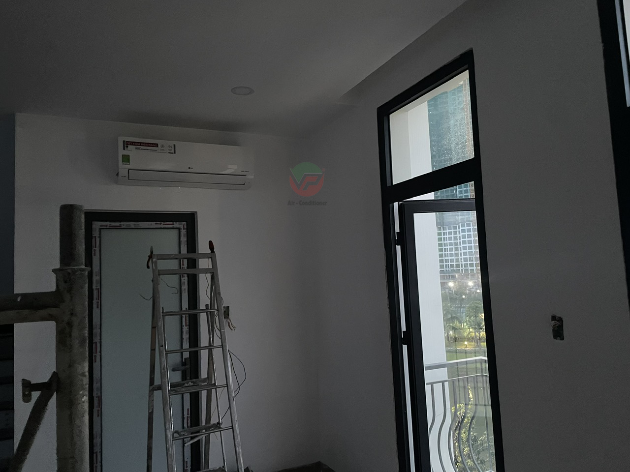 Chuyên cung cấp – bỏ sỉ Máy lạnh treo tường LG giá đại lý thấp nhất